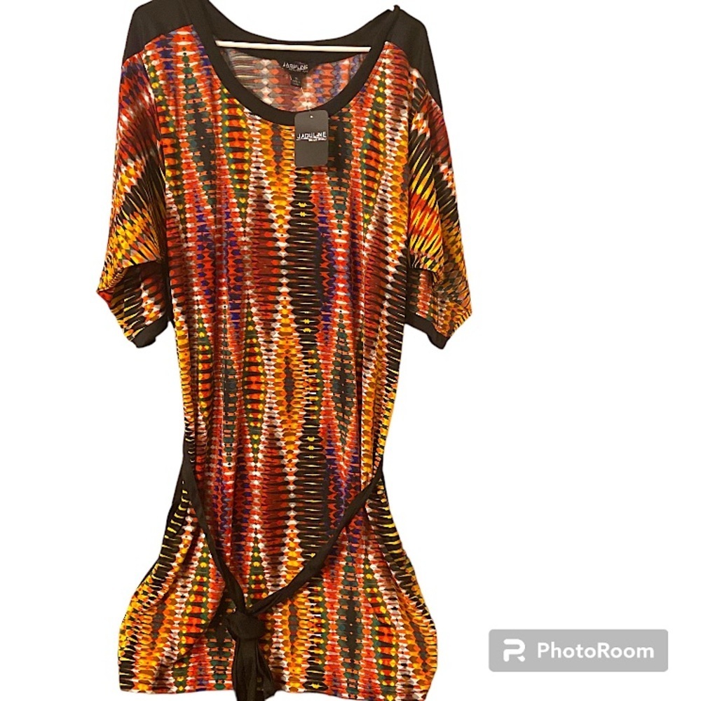 Jaqueline Design Studio NWT Plus Size 3x Pullover Belted Print Dress.